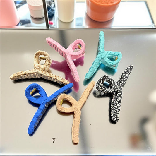 12 Pinzas para Cabello Decoradas con Liston $9.9 c/u