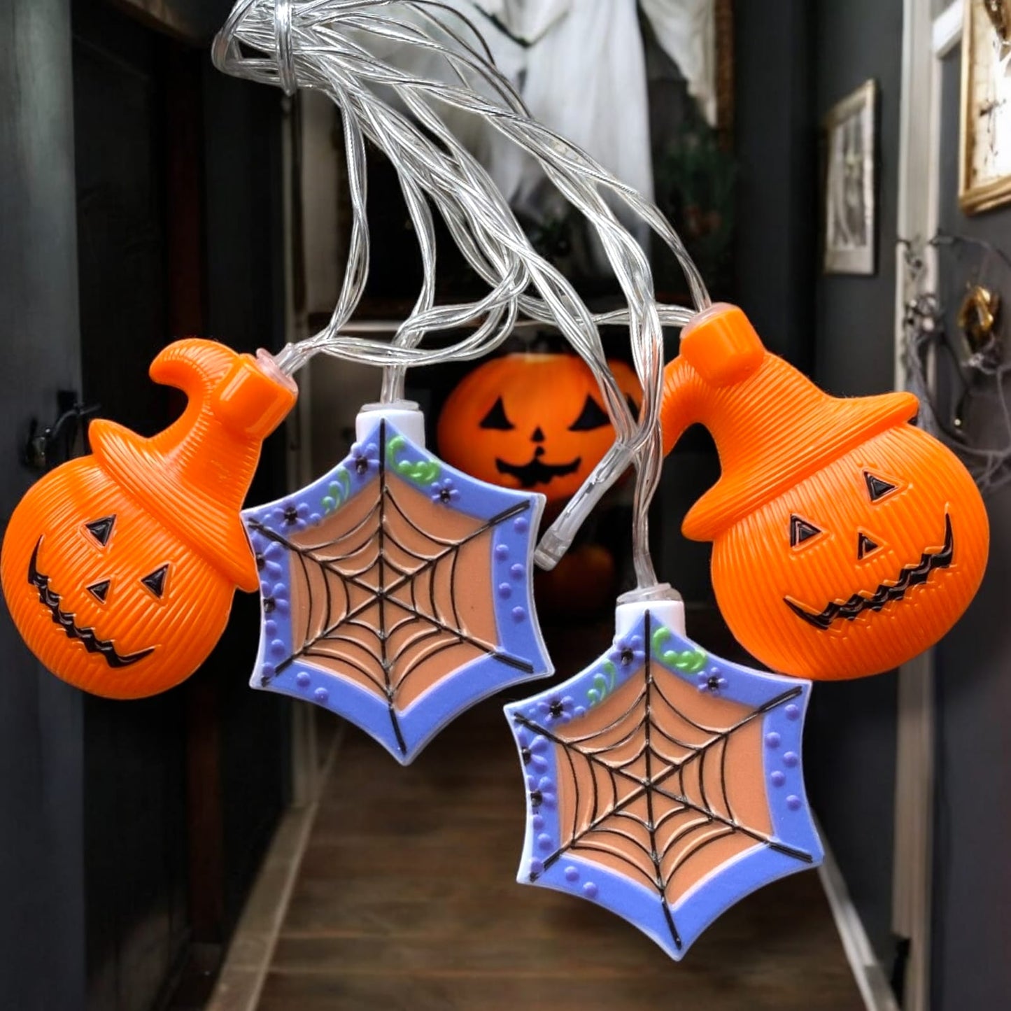 Series con diseños de Halloween