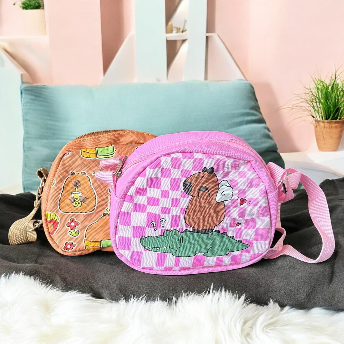 3 Bolsita Capibara Tipo Piel  $34 c/u