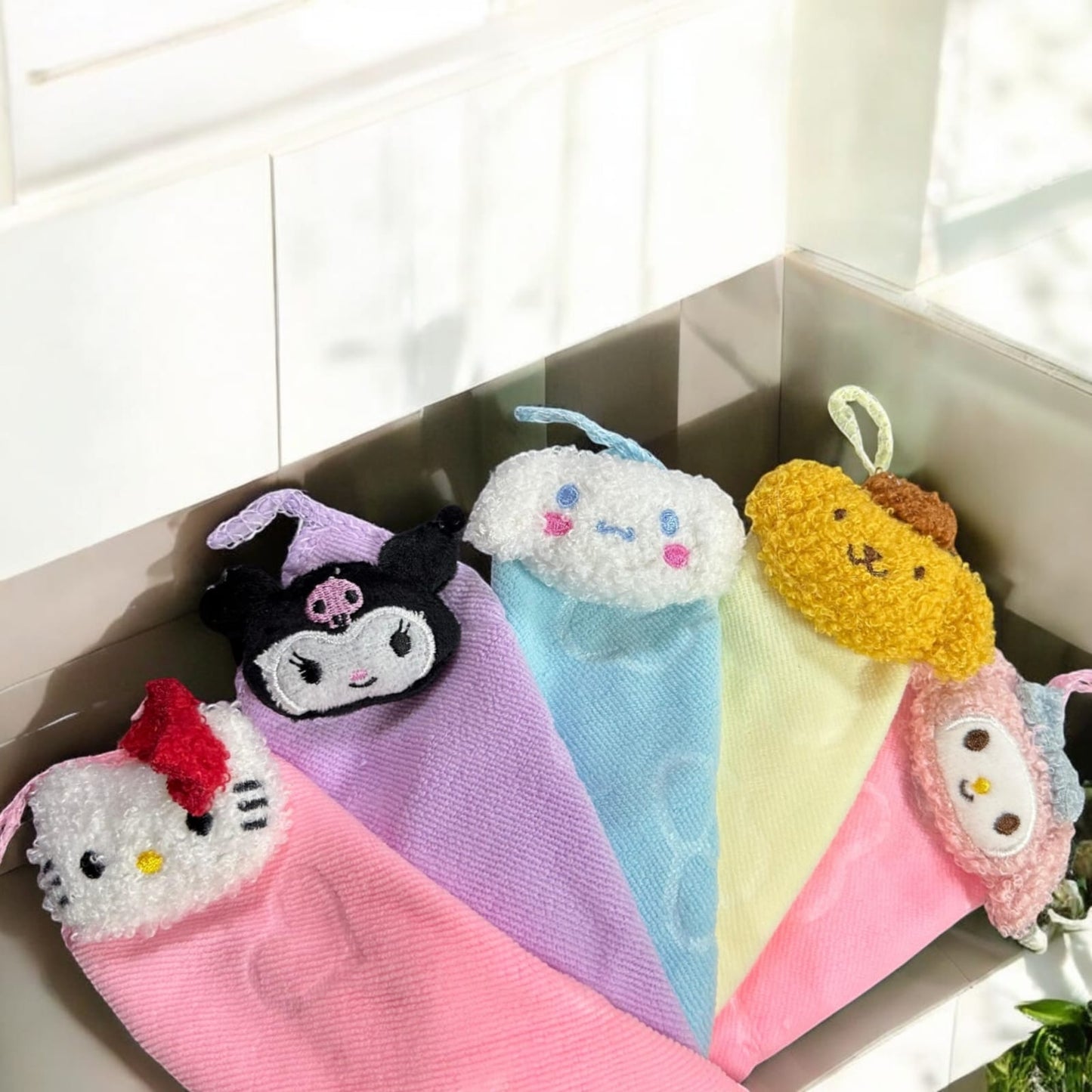 6 Toallas para manos Sanrio con figura $33 c/u