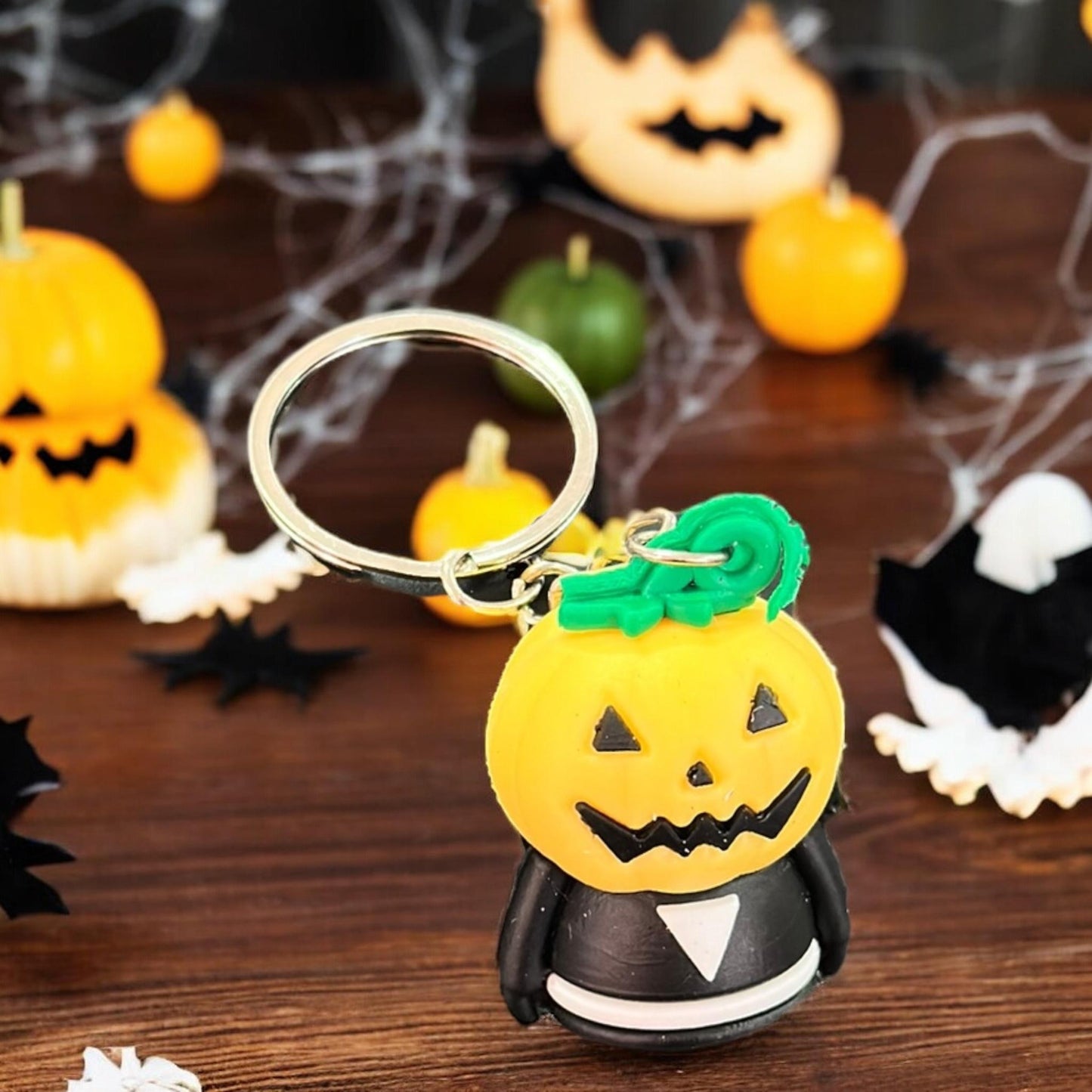 12 Llavero Halloween figuras 3D $5.6 c/u