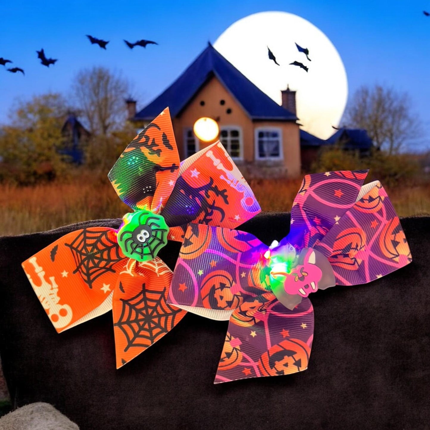 12 Moños Halloween Con Luces con Figurita $11.5 c/u