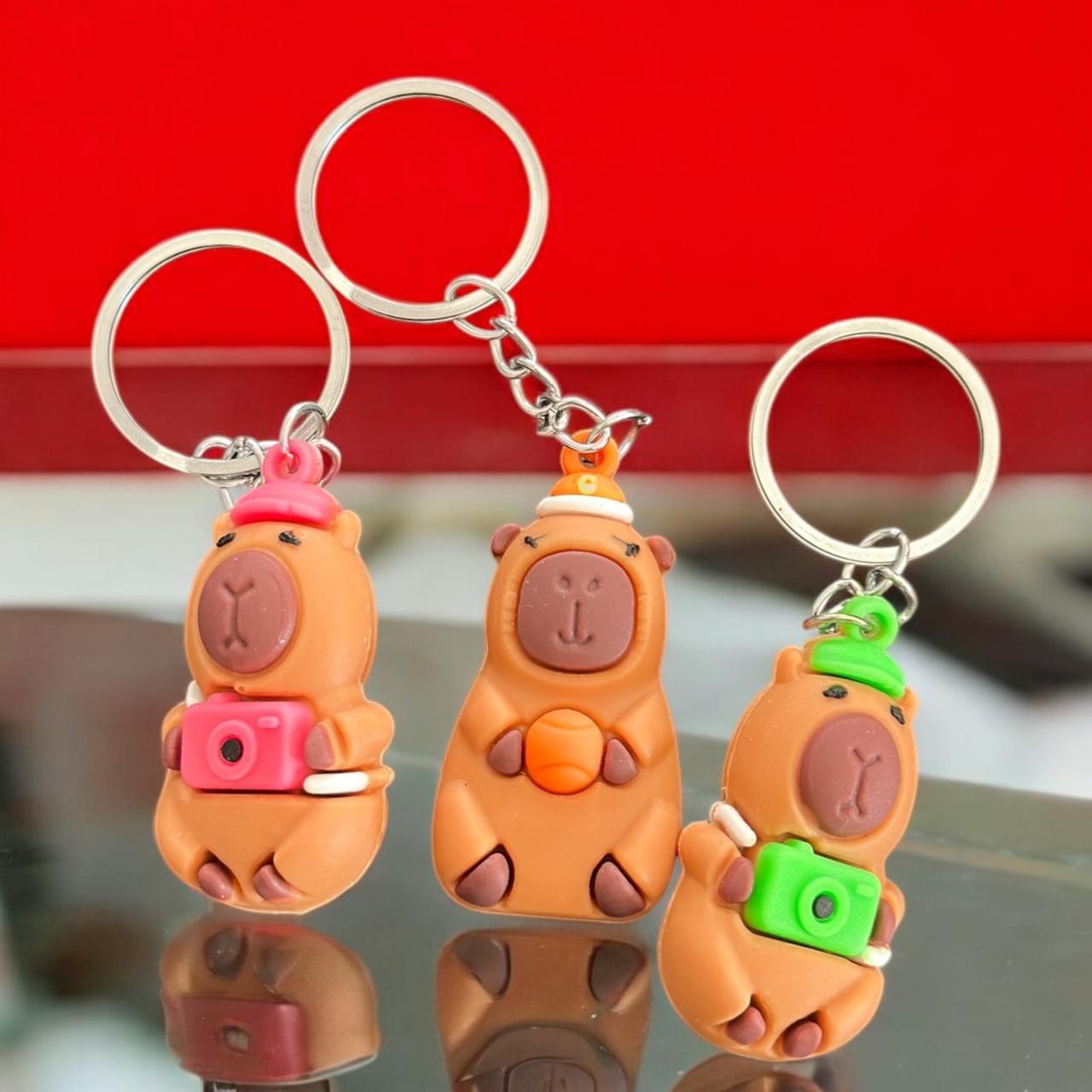 12 Llaveros Capibaras Accesorios $7.5 c/u