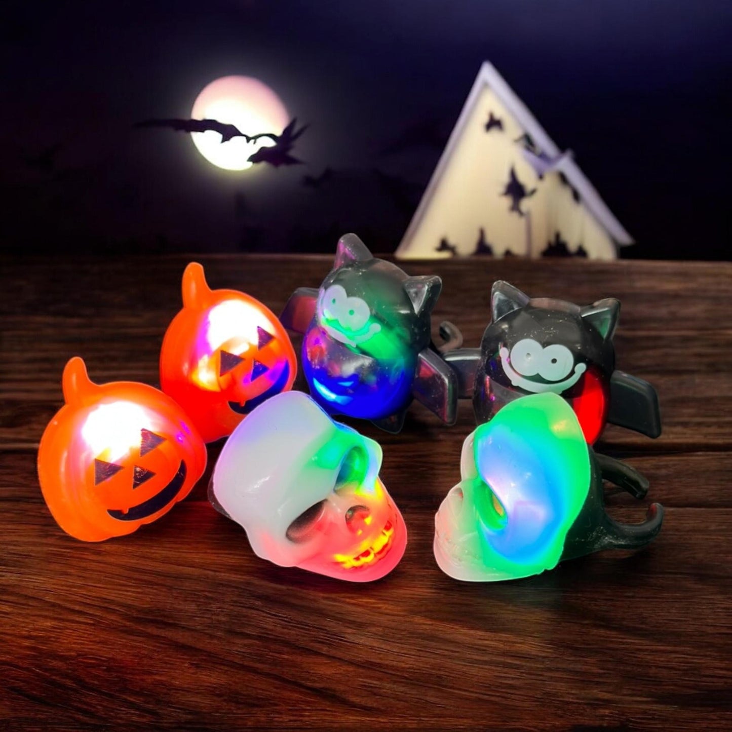 24 Anillos Halloween con Luces $12.3 c/u