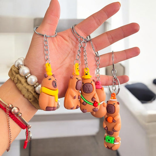 12 Llaveros Capibaras Accesorios $7.5 c/u