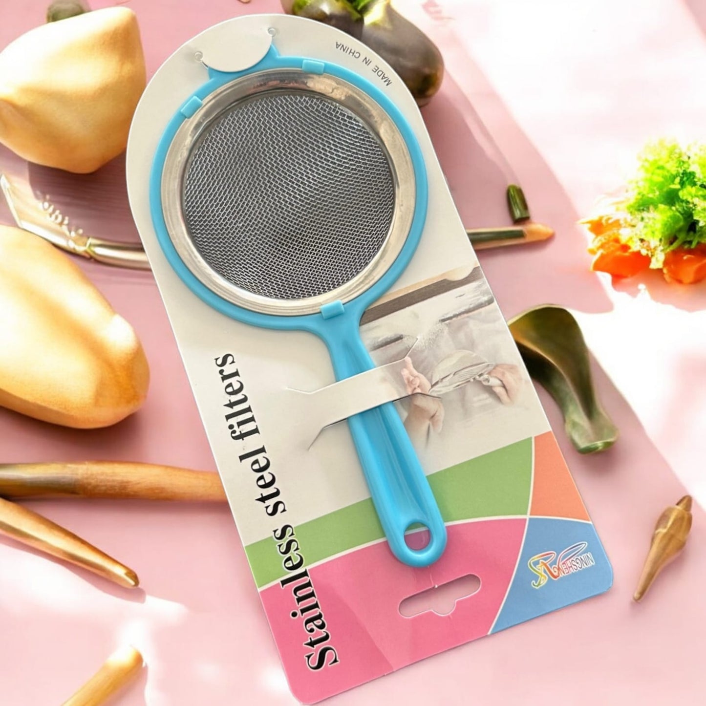 6 Coladores de metal con mago de colores $13.9 c/u