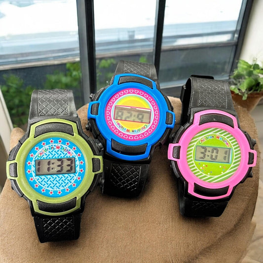 12 Relojs Infantiles Tipo Casio colores $11 c/u