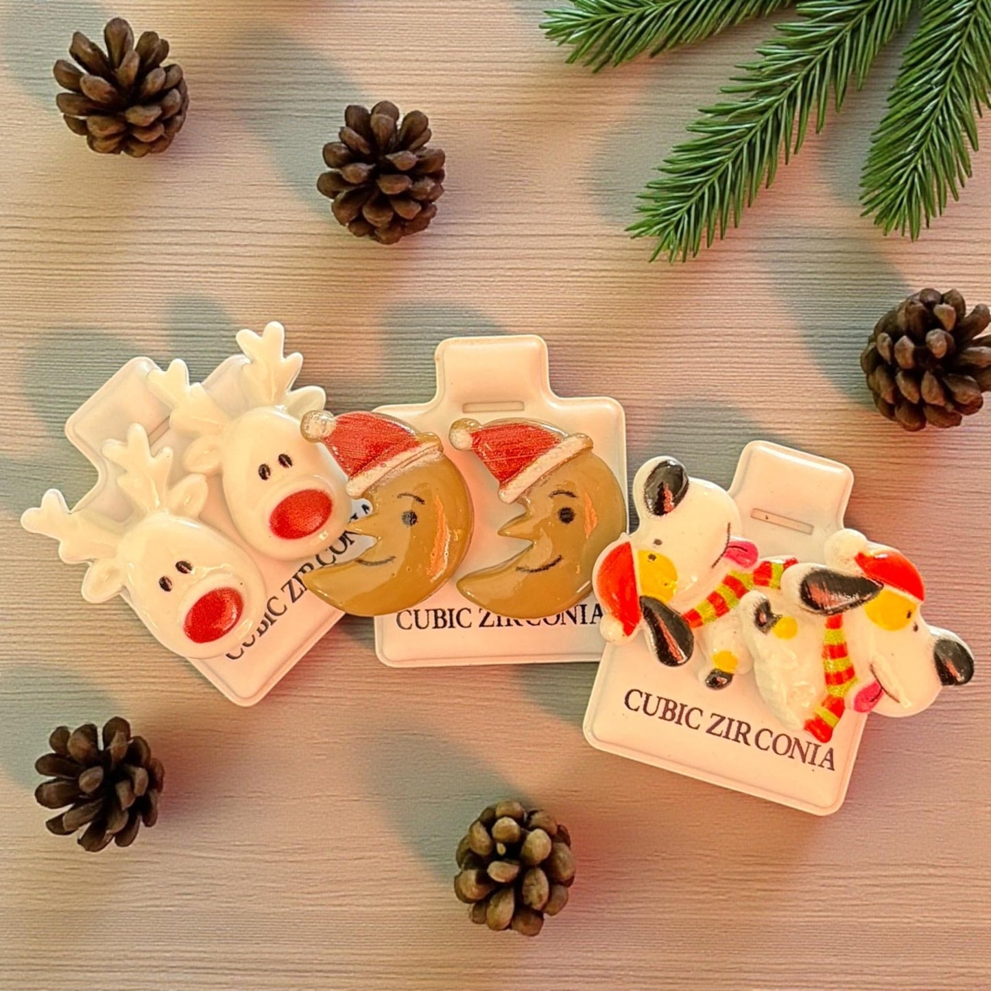 Set de 36 Aretes Navideños $4.14 c/u