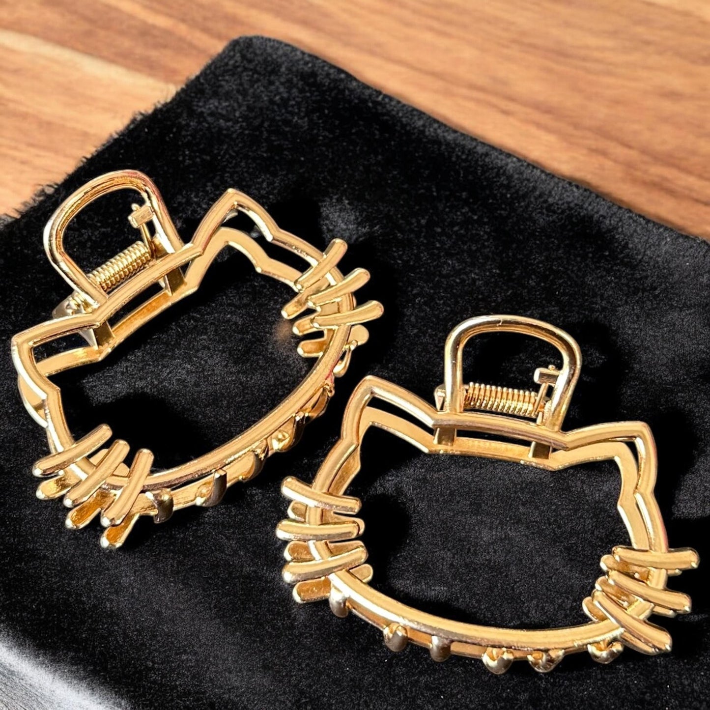 12 Pinzas Kitty Cabecita Doradas $12 c/u