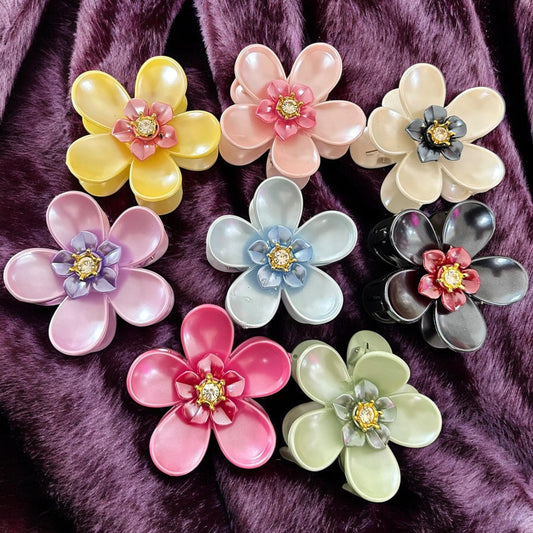 12 Pinzas Flores Dobles con Pedreria en el Centro $16.5 c/u