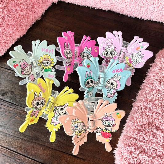 12 Pinzas Mariposas Capibaras/Labubu Decoradas $10.5 c/u
