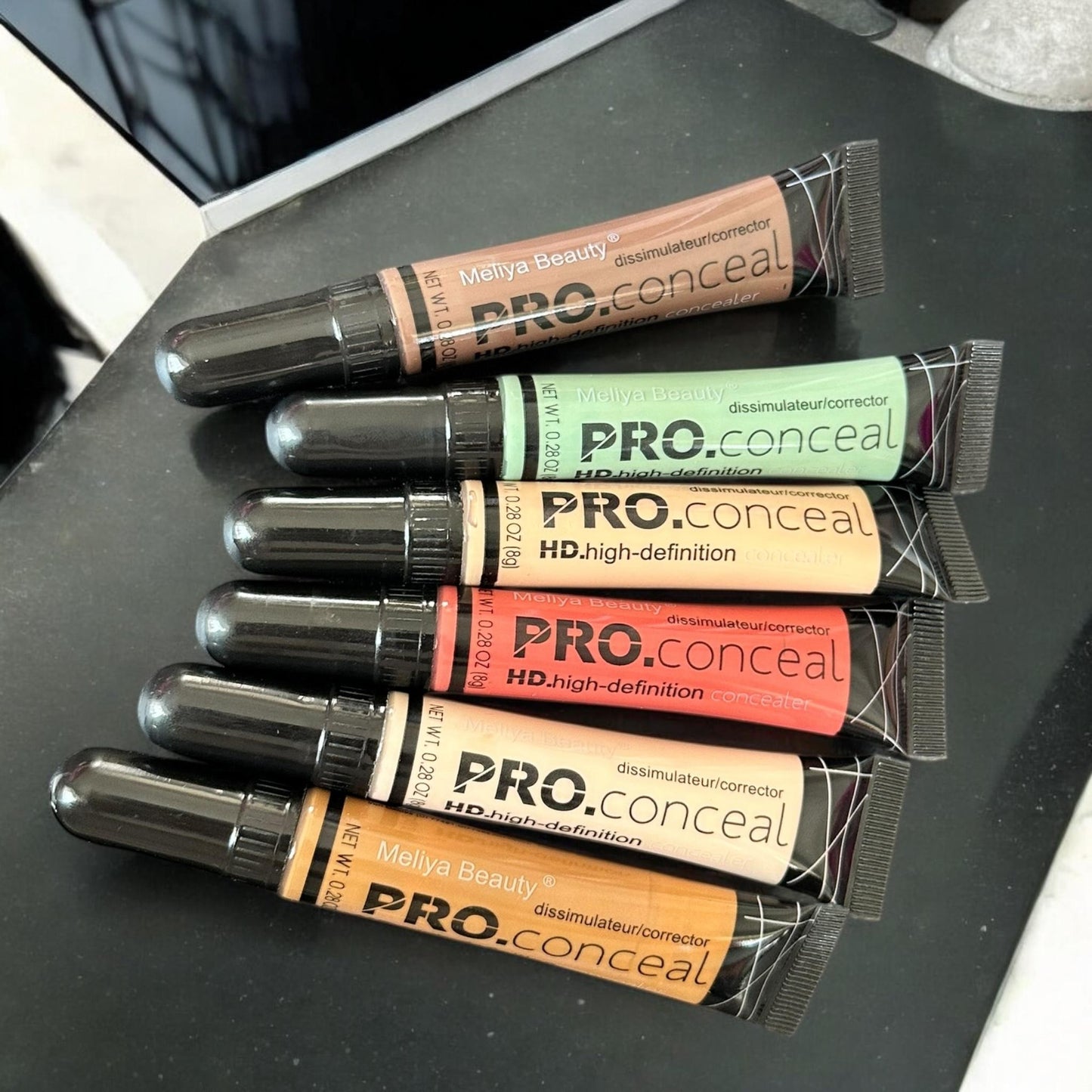 24 Correctores Liquidos para imperfecciones $8.5 c/u