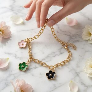 Pulseras Dorada Con Dije Hermosos - Image 3